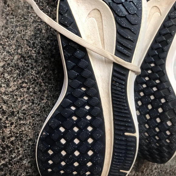 Nike Multicolor Running Shoes - Picture 10 of 13